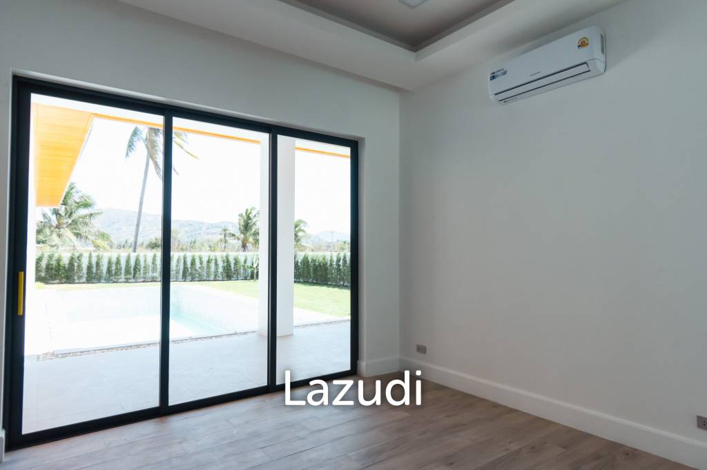 800 Sqm 4 Bed 3 Bath Villa For Sale