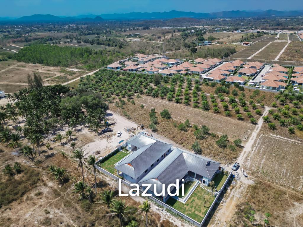 800 Sqm 4 Bed 3 Bath Villa For Sale