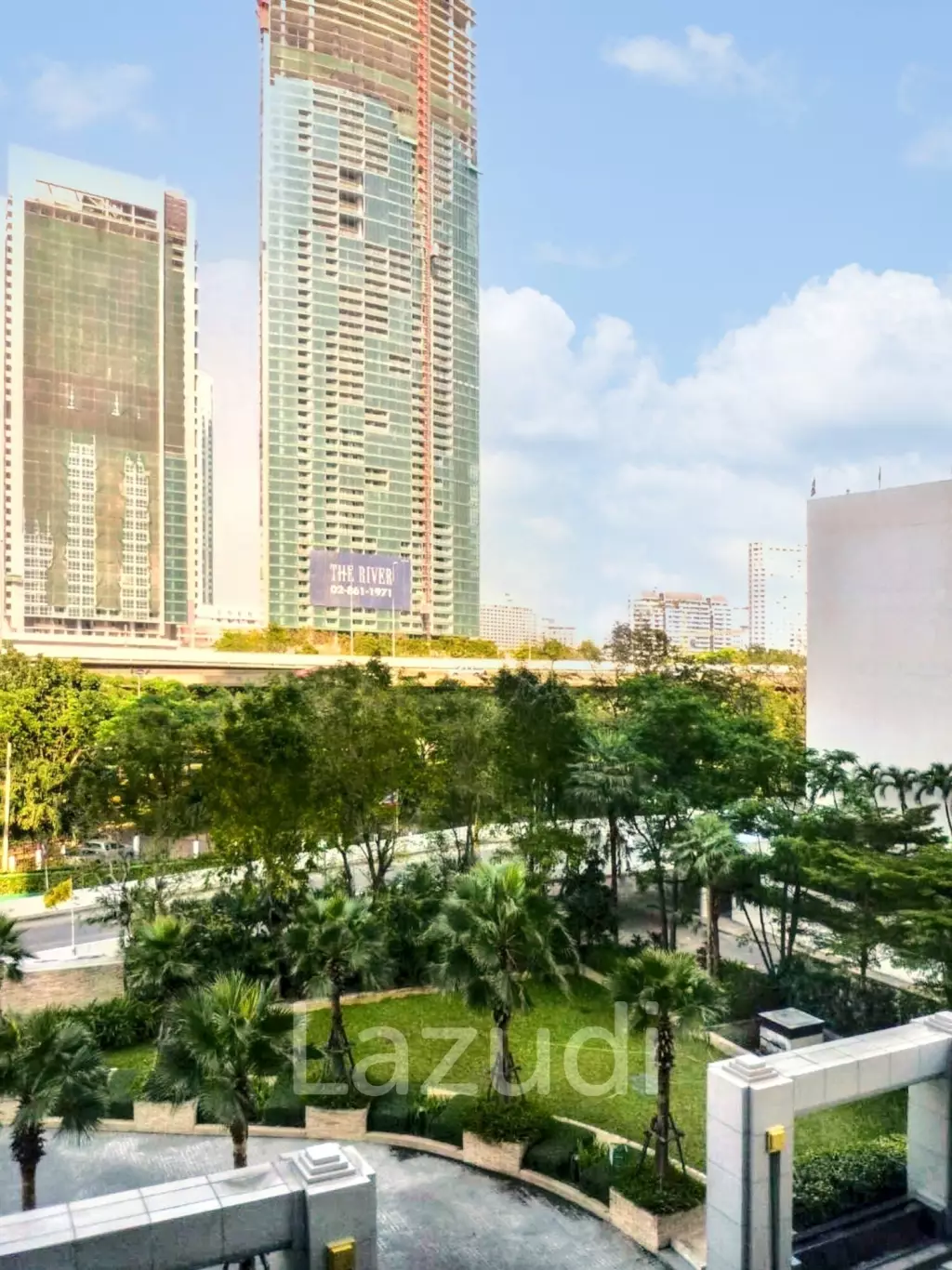 1-Bedroom 1 Bathroom Condo 40 Sq.m. Baan Sathorn Chaopraya