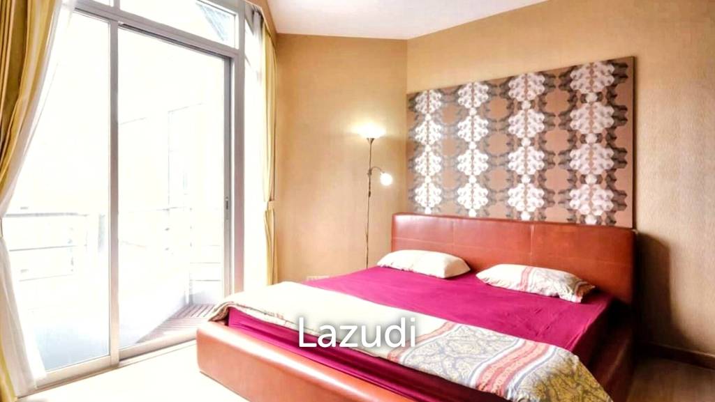 1-Bedroom 1 Bathroom Condo 40 Sq.m. Baan Sathorn Chaopraya