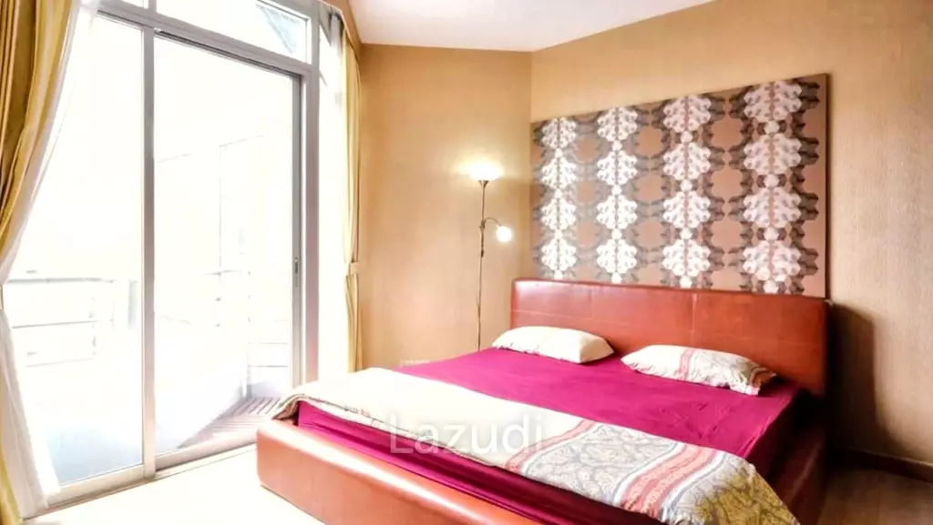 1-Bedroom 1 Bathroom Condo 40 Sq.m. Baan Sathorn Chaopraya