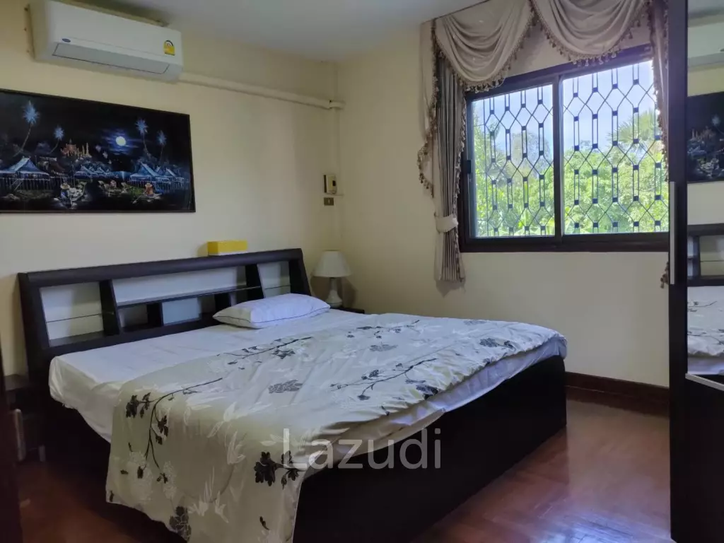 2 bed 2 bath Townhouse close to Cha am beach