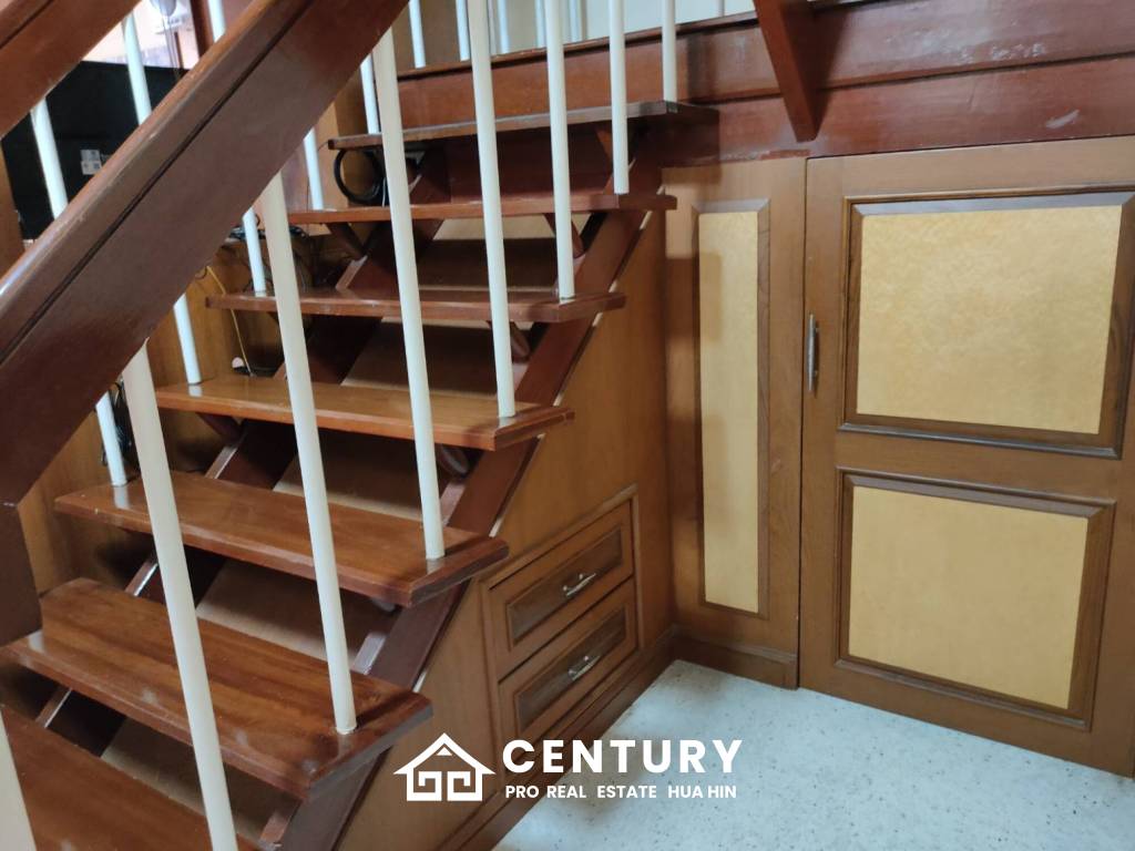 2 bed 2 bath Townhouse close to Cha am beach