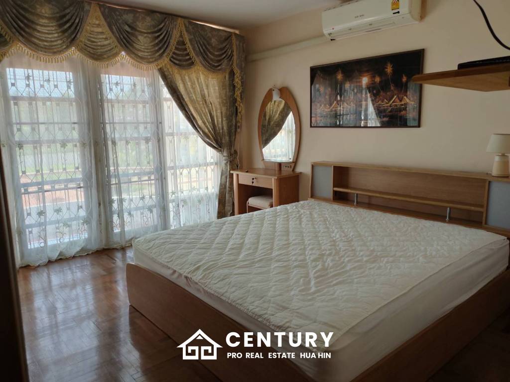 2 bed 2 bath Townhouse close to Cha am beach