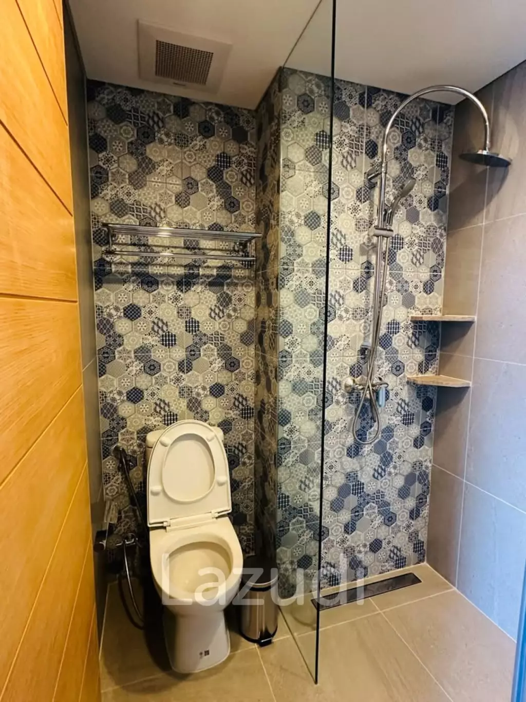 Brand New 1 Bedroom Laguna Lakeside For Sale