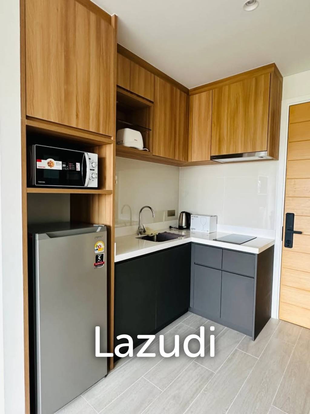Brand New 1 Bedroom Laguna Lakeside For Sale