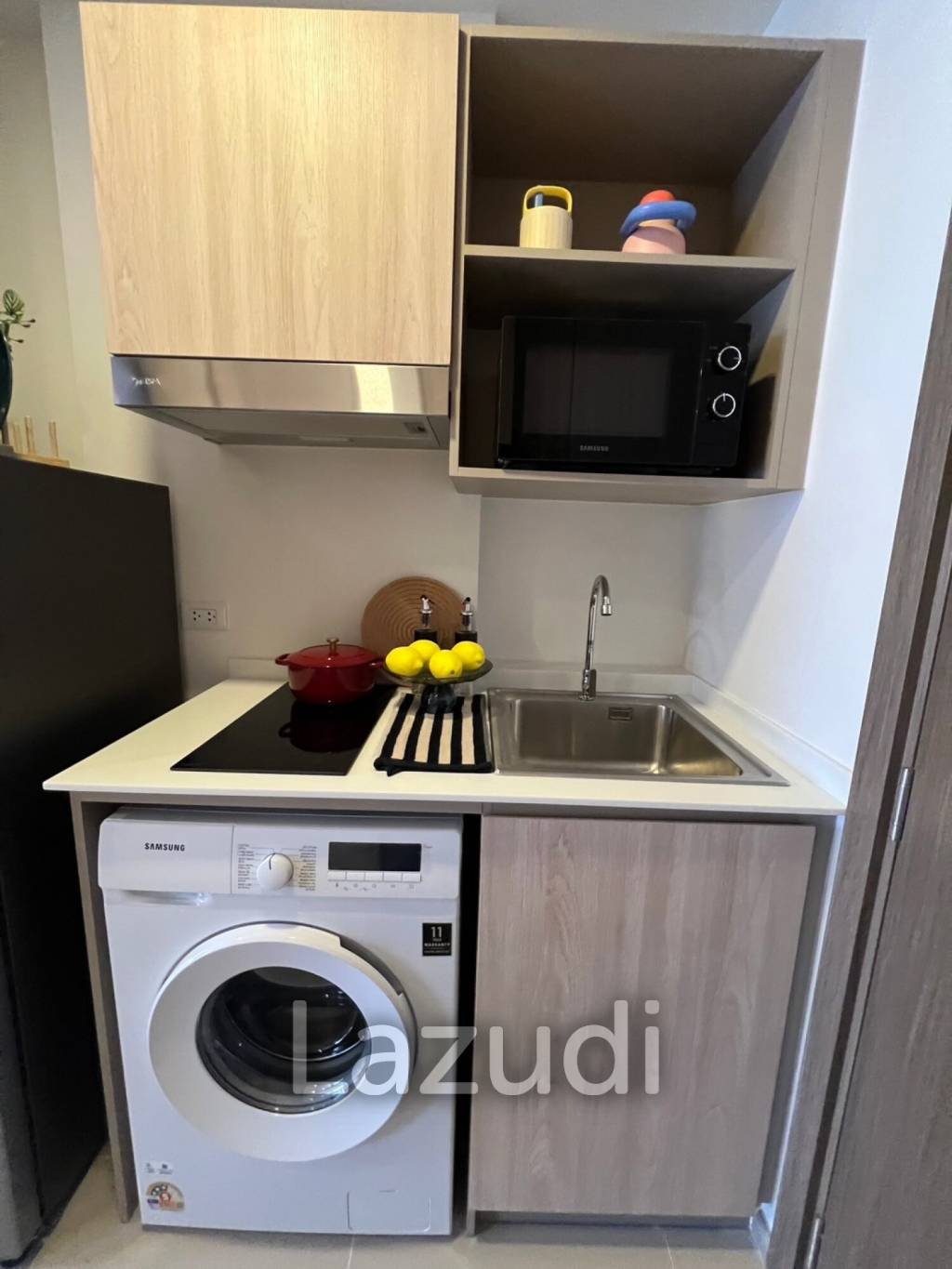 Affordable Condo in Sam Sen Nai Bangkok - The Muve Pradipat