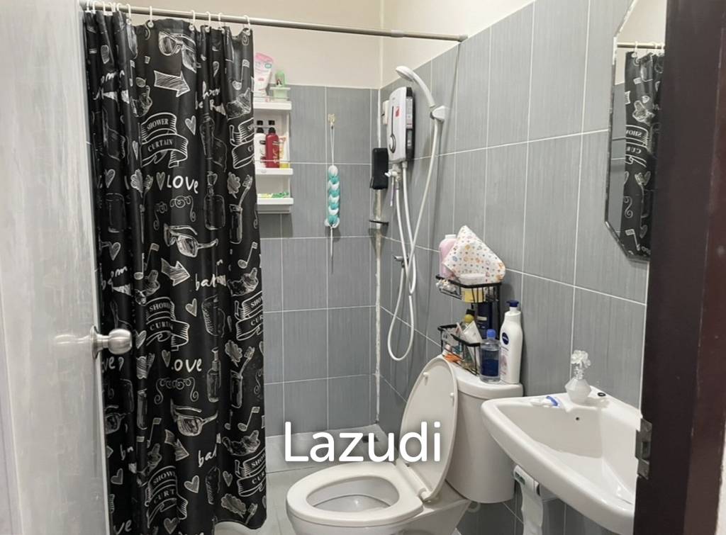 ขายทาวน์เฮ้าส์ 2 ห้องนอนติดกับบายพาสตะวันออก