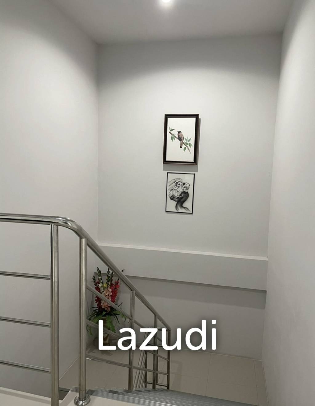 ขายทาวน์เฮ้าส์ 2 ห้องนอนติดกับบายพาสตะวันออก