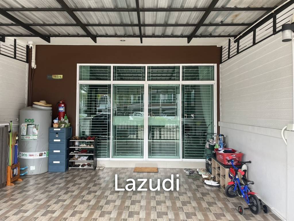 ขายทาวน์เฮ้าส์ 2 ห้องนอนติดกับบายพาสตะวันออก