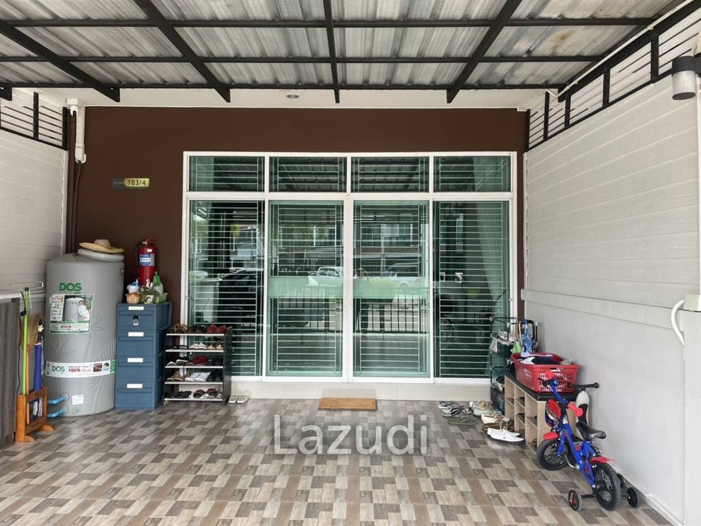 2 Bedrooms Townhouse For Sale Next To East Bypass