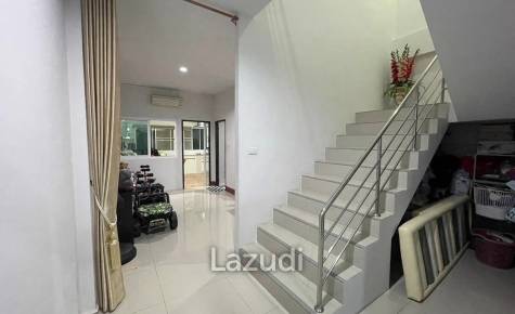 2 Bedrooms Townhouse For Sale Next To East Bypass