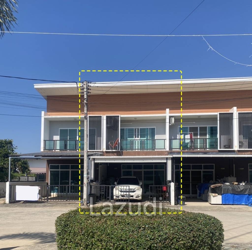 2 Bedrooms Townhouse For Sale Next To East Bypass
