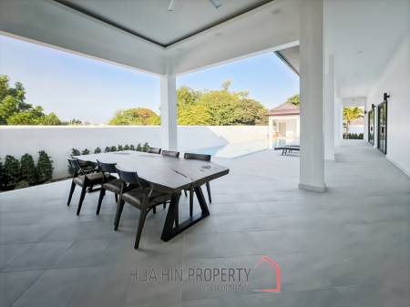 Luxury Modern 3 Bedroom Villa with Private Pool in Soi Hua Hin 102