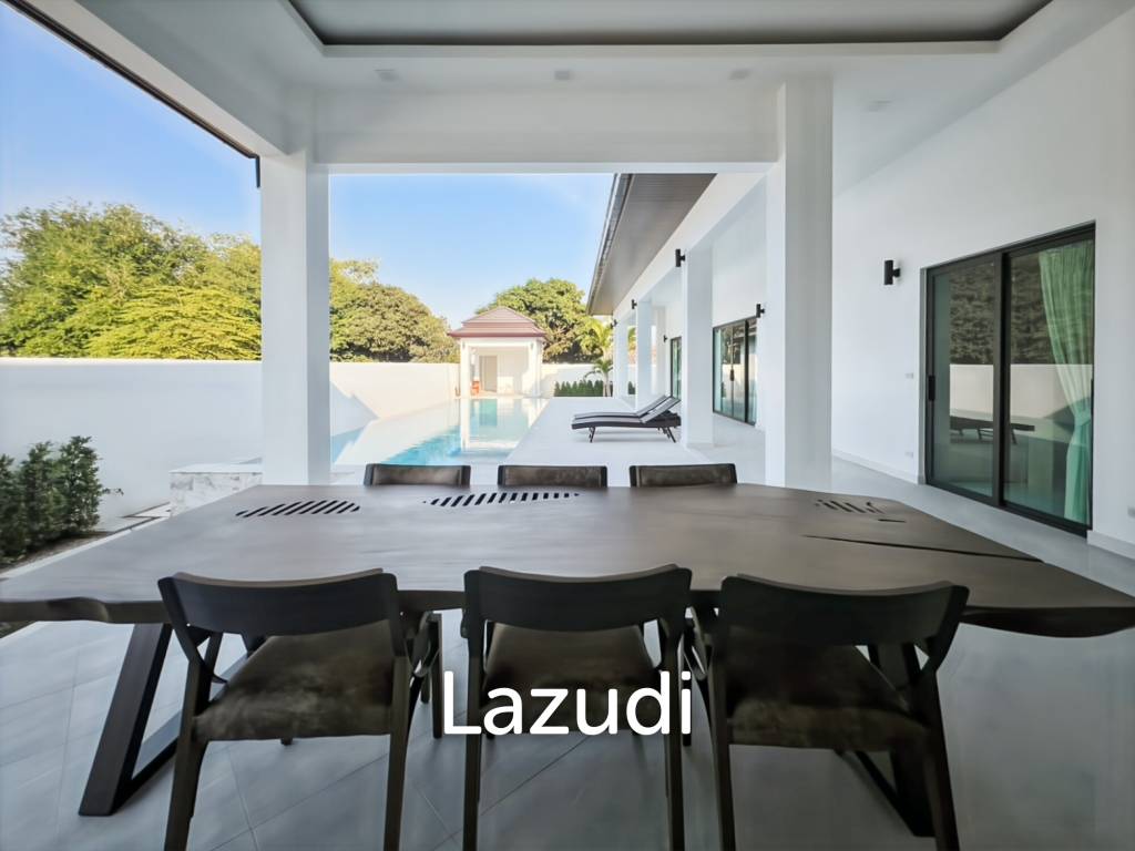 Luxury Modern 3 Bedroom Villa with Private Pool in Soi Hua Hin 102