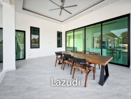 Luxury Modern 3 Bedroom Villa with Private Pool in Soi Hua Hin 102