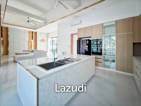 Luxury Modern 3 Bedroom Villa with Private Pool in Soi Hua Hin 102