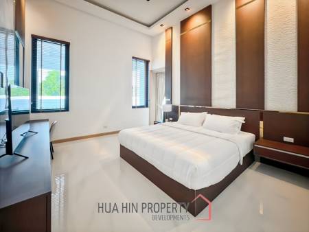 Luxury Modern 3 Bedroom Villa with Private Pool in Soi Hua Hin 102