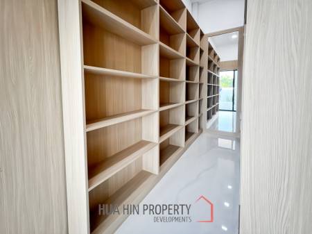 Luxury Modern 3 Bedroom Villa with Private Pool in Soi Hua Hin 102