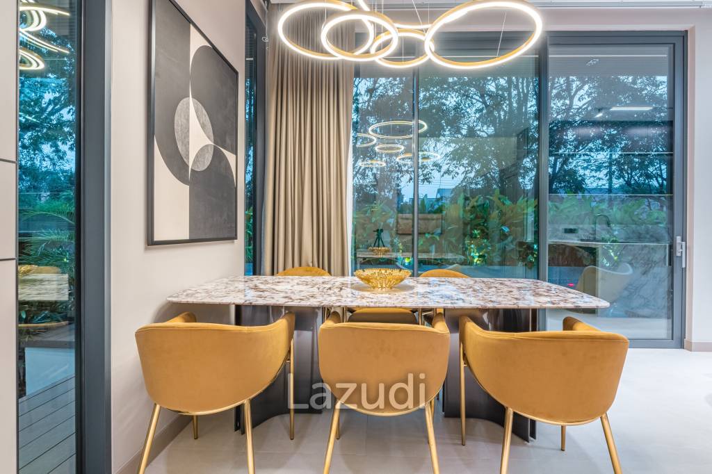 4 Beds 5 Baths 311 SQ.M. Jomtien Beach Paradise Village