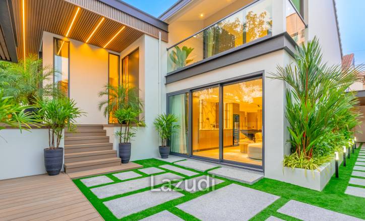 4 Beds 5 Baths 311 SQ.M. Jomtien Beach Paradise Village