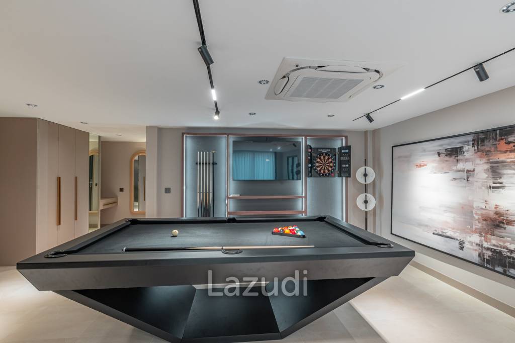 4 Beds 5 Baths 311 SQ.M. Jomtien Beach Paradise Village