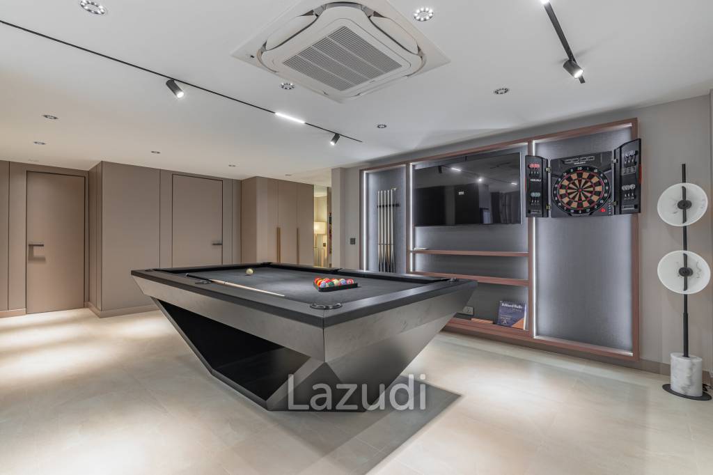 4 Beds 5 Baths 311 SQ.M. Jomtien Beach Paradise Village