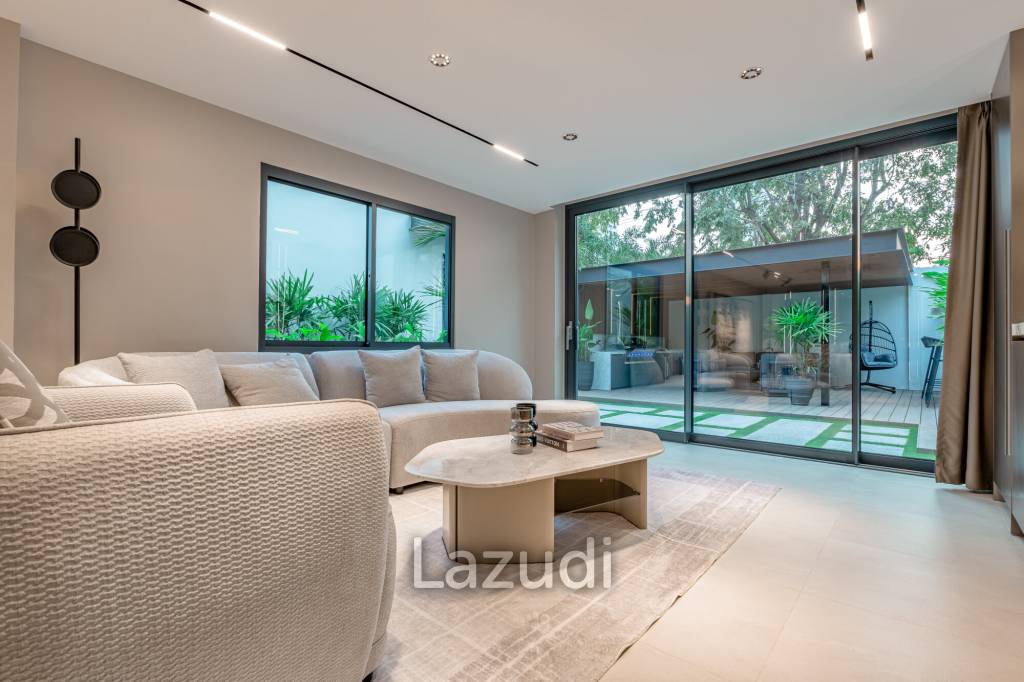 4 Beds 5 Baths 311 SQ.M. Jomtien Beach Paradise Village