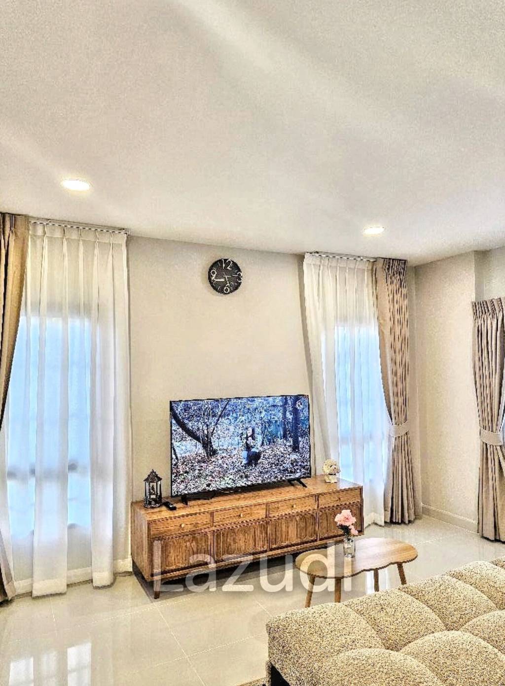 4 Bedroom 4 Bathroom 235 SQ.M Centro Bangna