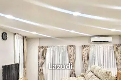 4 Bedroom 4 Bathroom 235 SQ.M Centro Bangna