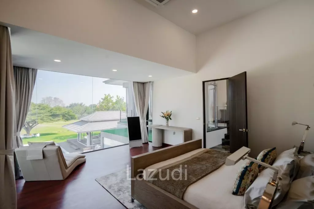 PALM HILLS RESIDENCES : Beautiful total renovation 4 bed pool villa