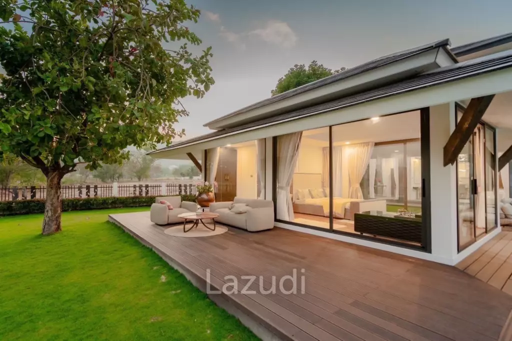 PALM HILLS RESIDENCES : Beautiful total renovation 4 bed pool villa