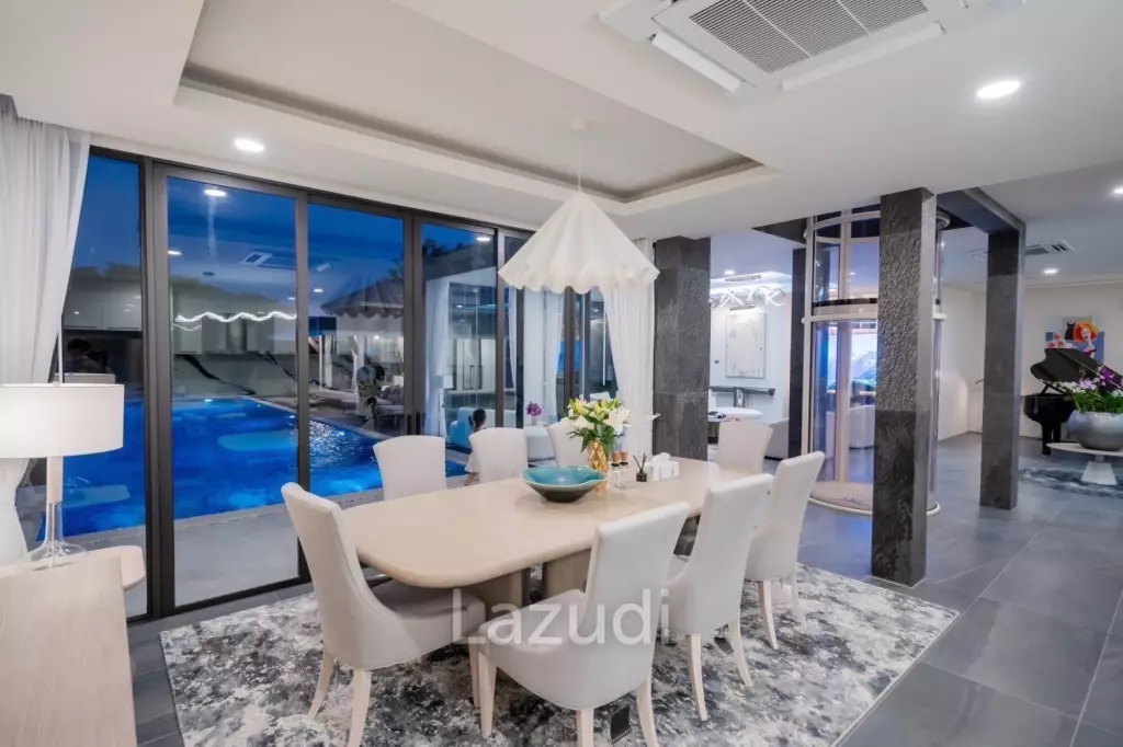 PALM HILLS RESIDENCES : Beautiful total renovation 4 bed pool villa
