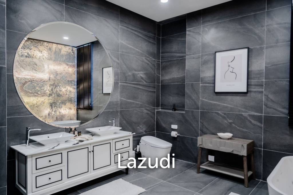 2,400 ตร.ม 4 เตียง 5 อาบน้ำ วิลล่า For ขาย