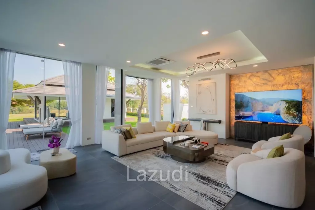 PALM HILLS RESIDENCES : Beautiful total renovation 4 bed pool villa