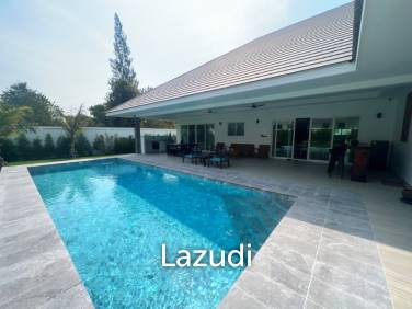3 Bed 4 Bath Villa For Sale