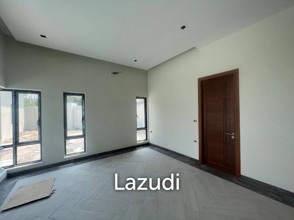 PANORAMA BLACK MOUNTAIN : Luxury 4 bed pool villa completion April 2025