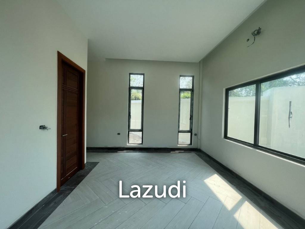 PANORAMA BLACK MOUNTAIN : Luxury 4 bed pool villa completion April 2025
