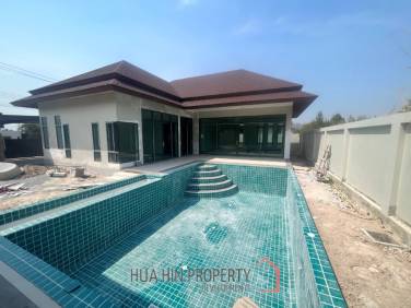 PANORAMA BLACK MOUNTAIN : Luxury 4 bed pool villa completion April 2025