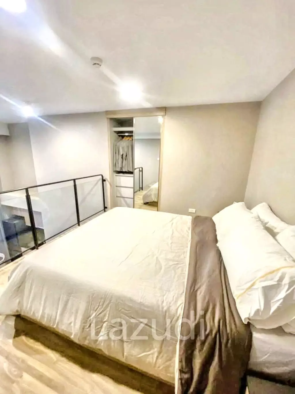 1 Bed 1 Bath  46 SQ.M Blossom Condo @ Sathorn-Charoenrat