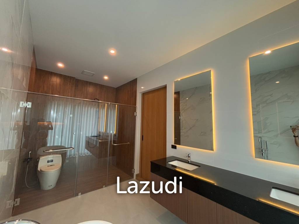 3 Beds 4 Baths 335 SQ.M. Pool Villa in Mabprachan