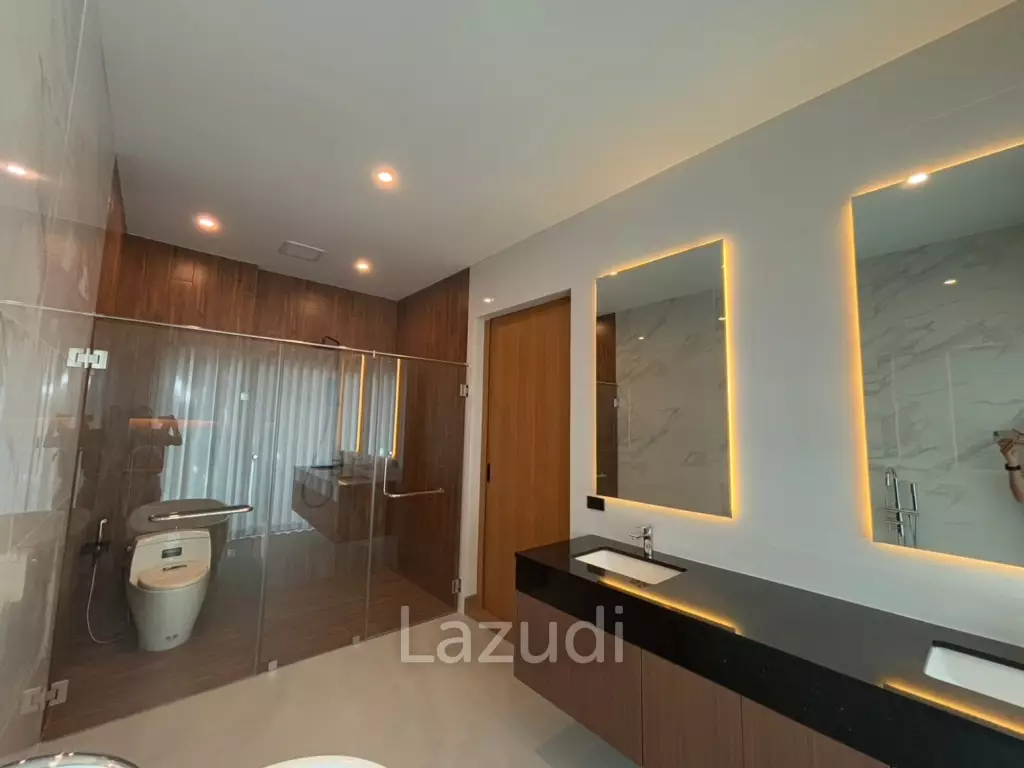 3 Beds 4 Baths 335 SQ.M. Pool Villa in Mabprachan