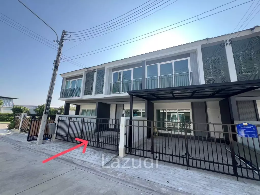 ให้เช่าทาวน์เฮ้าส์ 3 ห้องนอนในโครงการศุภาลัย เบลล่า