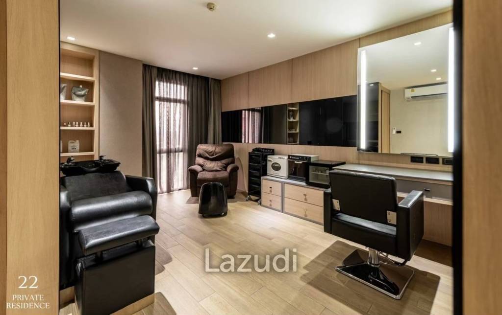12 Bed 17 Bath 2,047 SQ.M Private House krungthep kreetha