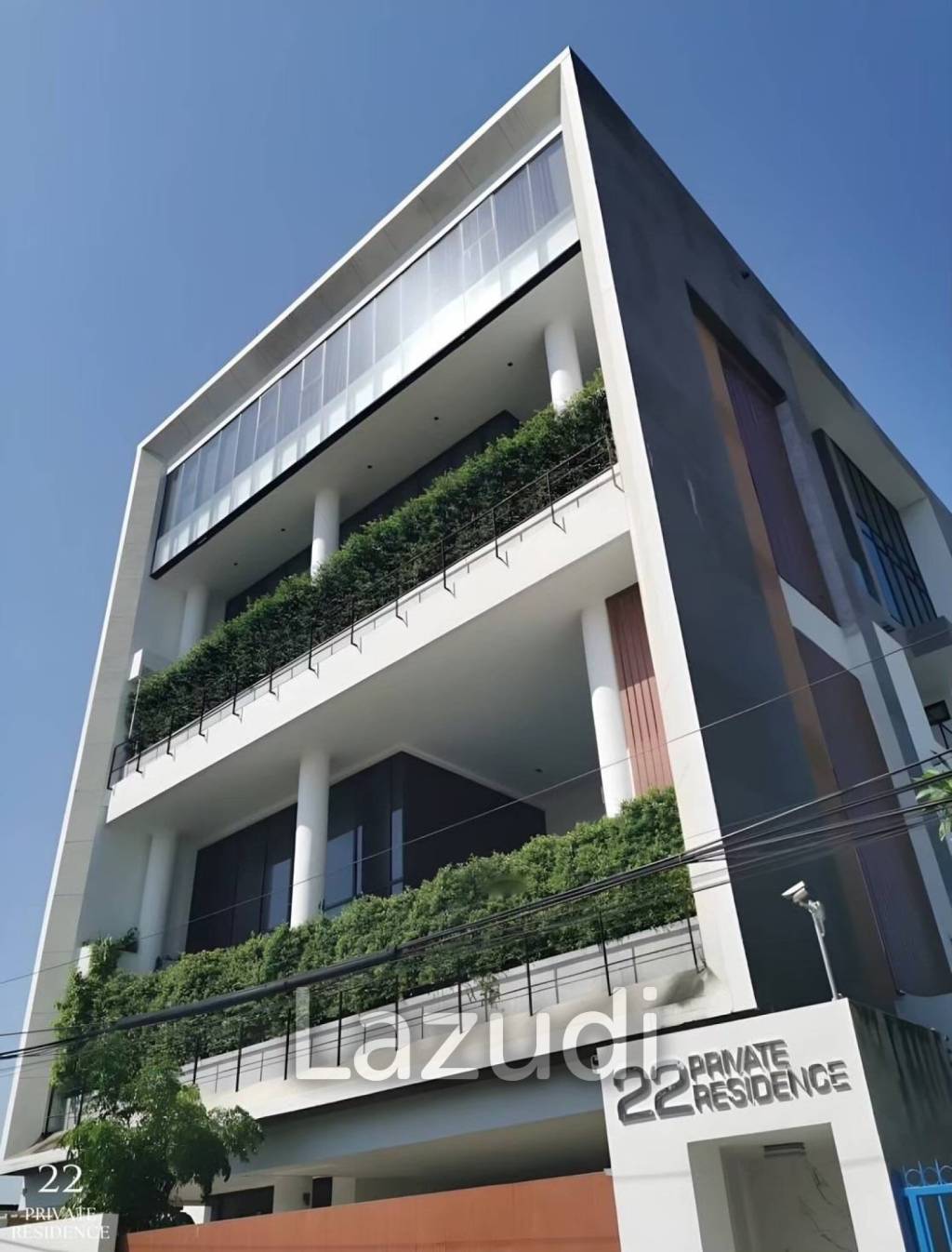 12 Bed 17 Bath 2,047 SQ.M Private House krungthep kreetha