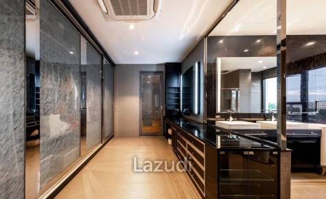 12 Bed 17 Bath 2,047 SQ.M Private House krungthep kreetha