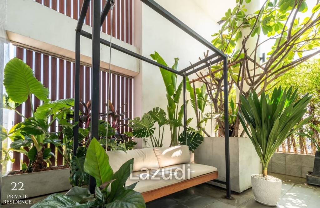 12 Bed 17 Bath 2,047 SQ.M Private House krungthep kreetha