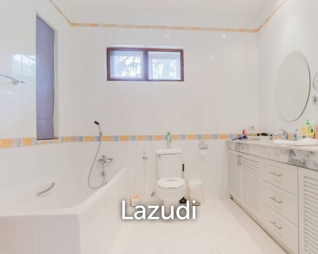 WHITE LOTUS 2 : Luxury 5 bed pool villa