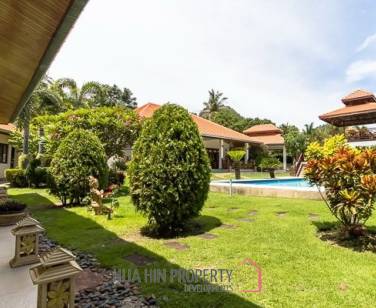 WHITE LOTUS 2 : Luxury 5 bed pool villa