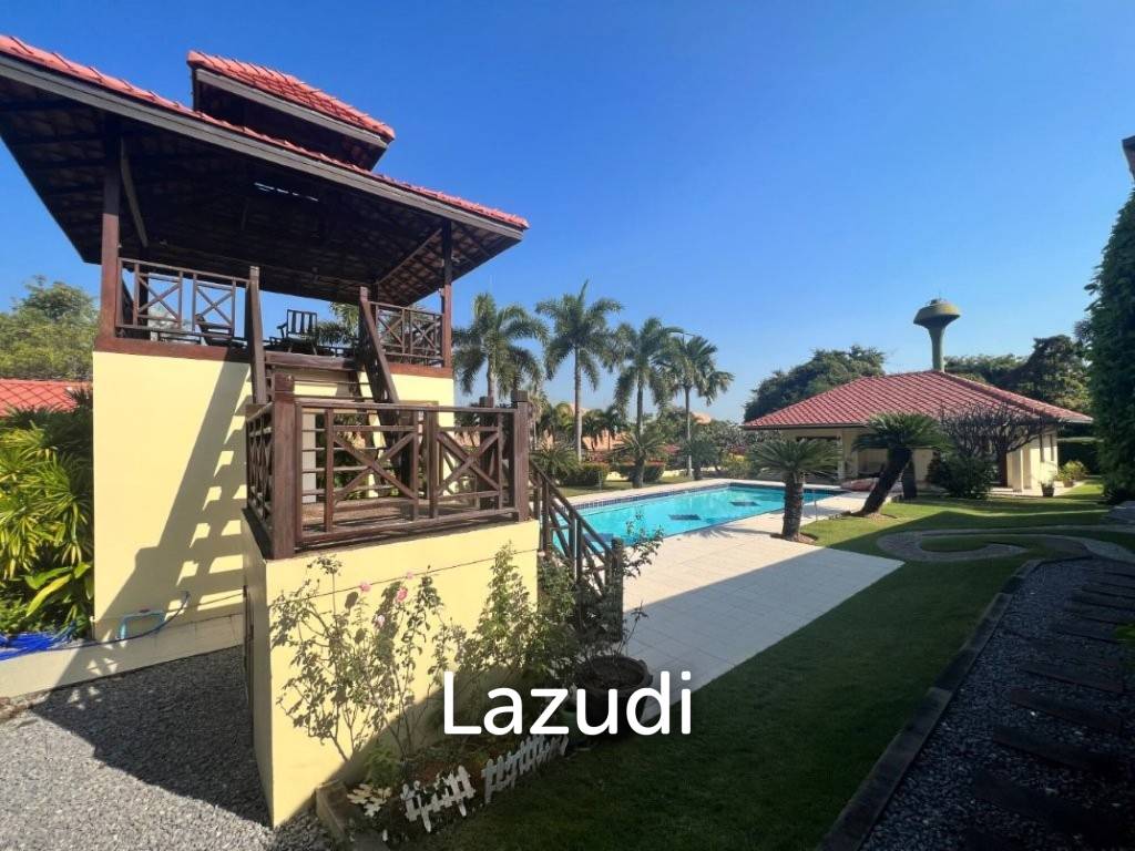 WHITE LOTUS 2 : Luxury 5 bed pool villa